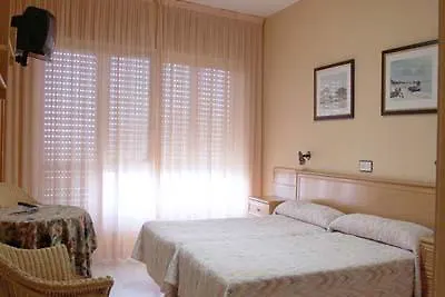 Montemar Hotel 2*